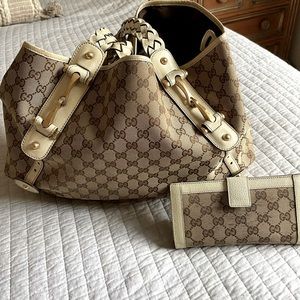 Gucci boho and wallet combo, very good condition
